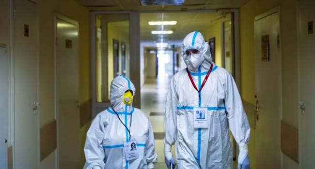Российские медики отказались проходить вакцинацию против коронавируса