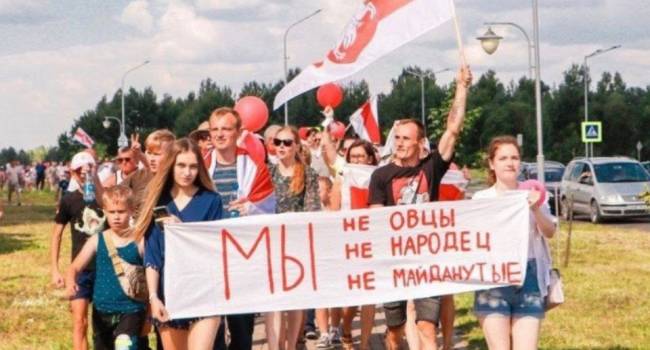 Журналист: поговорим через год о Беларуси, а пока вот вам снимочек для тех, кто умеет критически мыслить