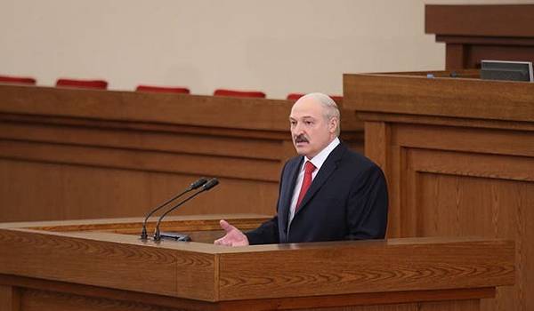  «Параноидное расстройство личности»: эксперт прокомментировал поведение Лукашенко 