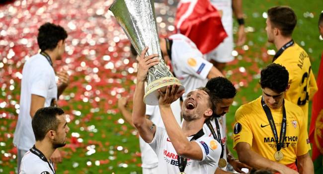 «Севилья» в шестой раз в своей истории стала победителем Лиги Европы, обыграв в финале миланский «Интер» со счетом 3:2