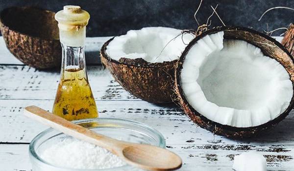 Ученые рассказали о пользе кокосового масла при лечении коронавируса 