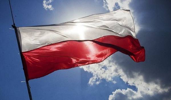 Польша в очередной  раз побила антирекорд по заражению COVID-19: за сутки более 10 тысяч случаев