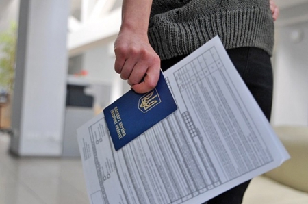 Польша выдает визы украинцам чаще, чем жителям других стран