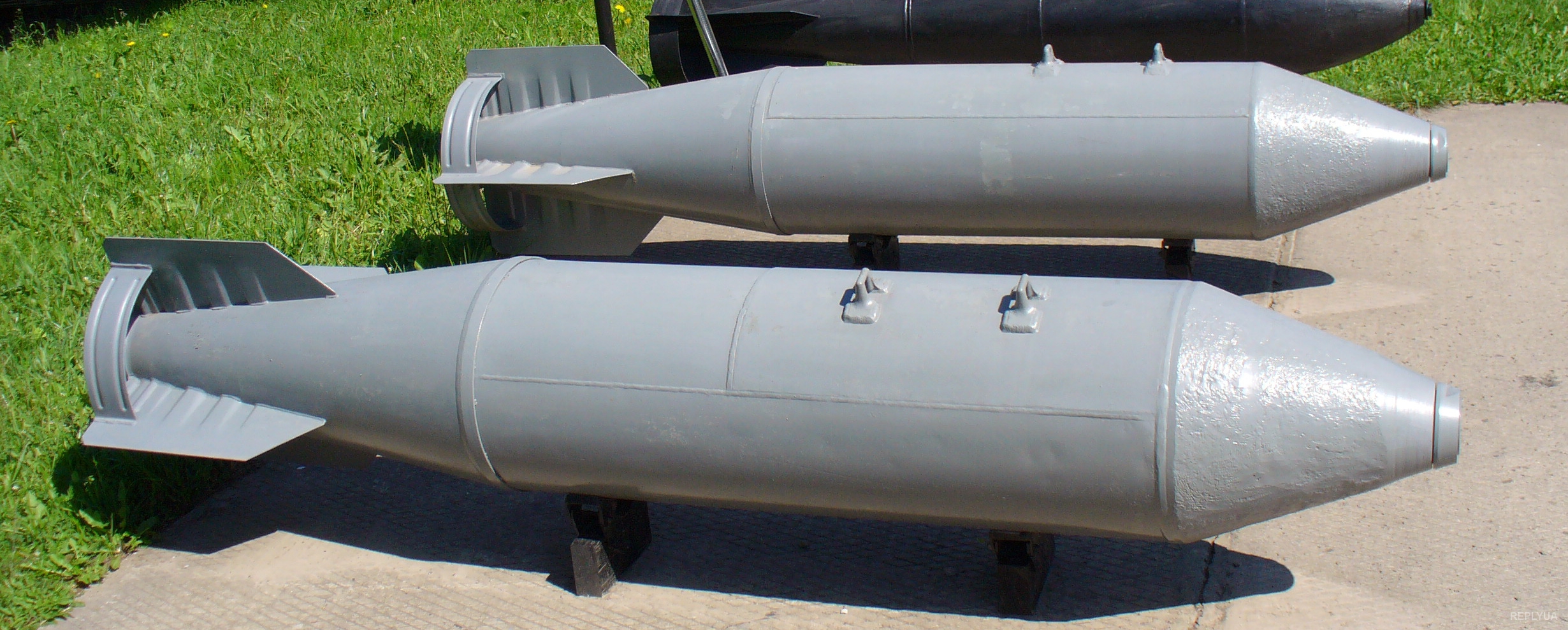 Бомба 5 тонн. АГИТАБ-500-300 агитационная бомба. АГИТАБ бомба Авиационная. ОДАБ-500п Калибр. Авиационная бомба ПБК-500у «дрель».