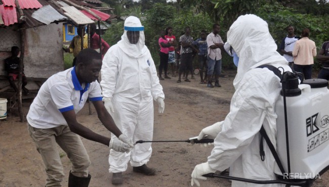 Три либерийца заразились вирусом Эбола