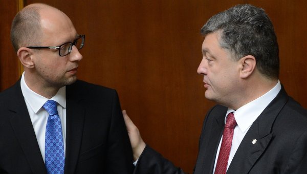 Евенко: Нельзя переносить отношение к Порошенко и Яценюку на их фракции