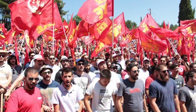 В Греции коммунисты устроили акцию протеста