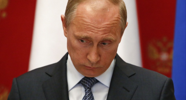 Рабинович: Путин раздает деньги другим странам, списывая долги, а зарплату россиянам не платит