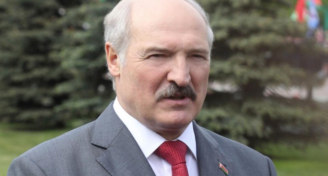 Лукашенко будет платить белорусам деньги за пойманных коррупционеров