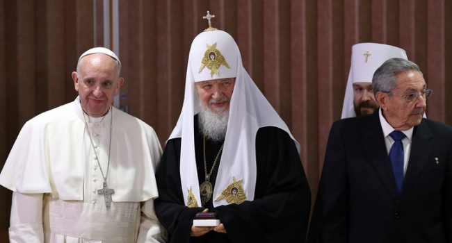 Романенко: Что за стенания по соглашению между Папой и неПапой?