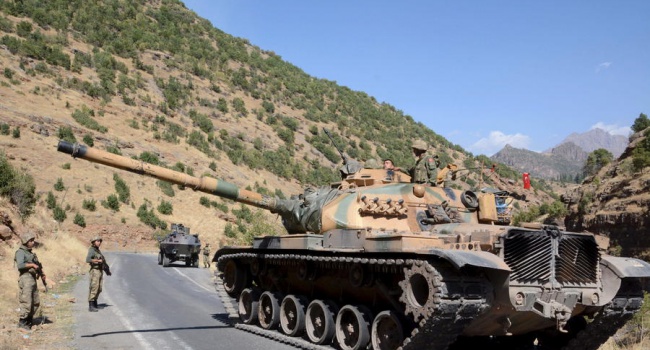 Минобороны Турции: власти не направляли войска в Сирию