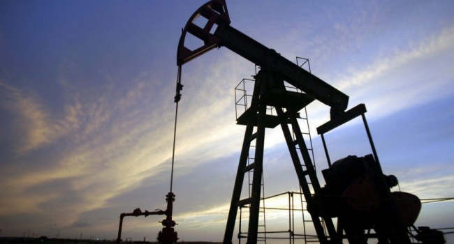 Соглашение ОПЕК и России не изменит ситуацию на мировом рынке нефти