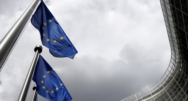 В ЕС призвали Украину сконцентрироваться на реформах, а не на политическом кризисе