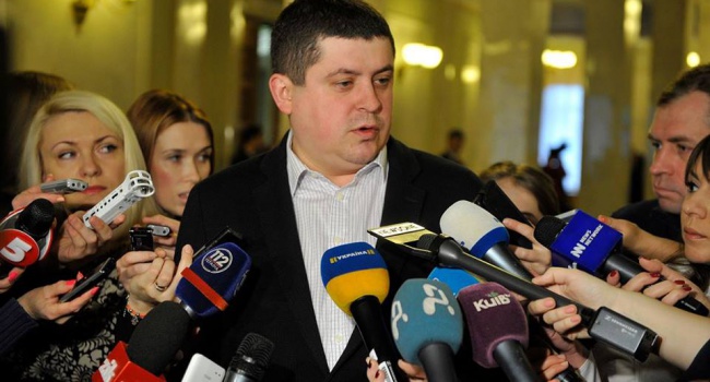 Бурбак опроверг заявление Луценко: НФ не выдвигает никаких условий
