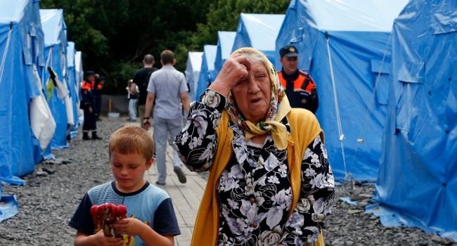 Путин упростил процедуру оформления вида на жительство украинским беженцам