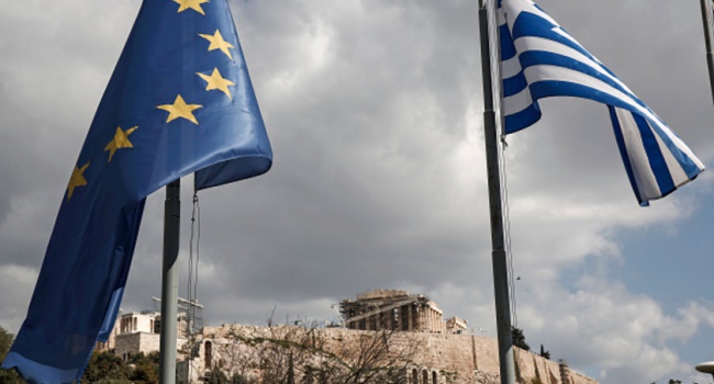 Еврогруппа выделила Греции многомиллиардный транш