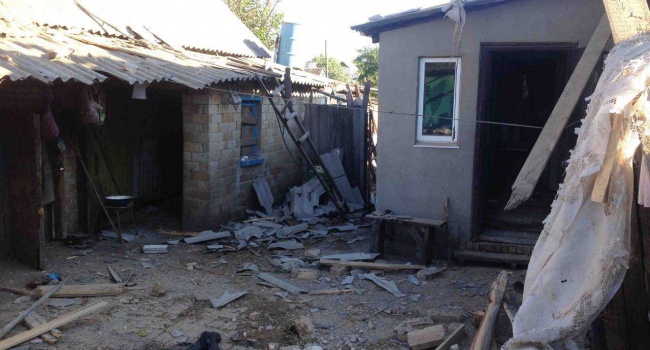 Частные дома Торецка разгромили боевики - фото из АТО
