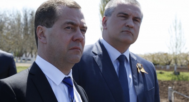 Медведев: Сейчас, конечно, в Крыму все плохо, но крымчане молодцы – держатся