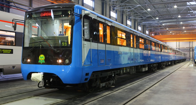 Руководству киевского метрополитена выдвинули подозрение в крупных хищениях