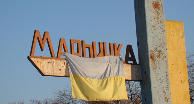 Сепаратисти відкривали вогонь в напрямку КПВВ "Мар'їнка" Сепаратисти відкривали вогонь в напрямку КПВВ "Мар'їнка"