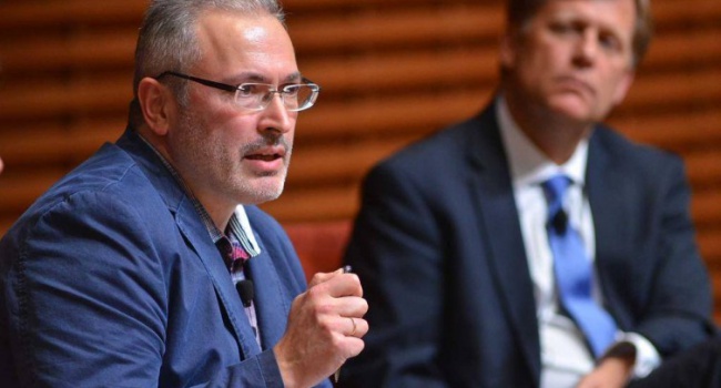 Інтерпол має намір оголосити в розшук головного опозиціонера Путіну Інтерпол має намір оголосити в розшук головного опозиціонера Путіну