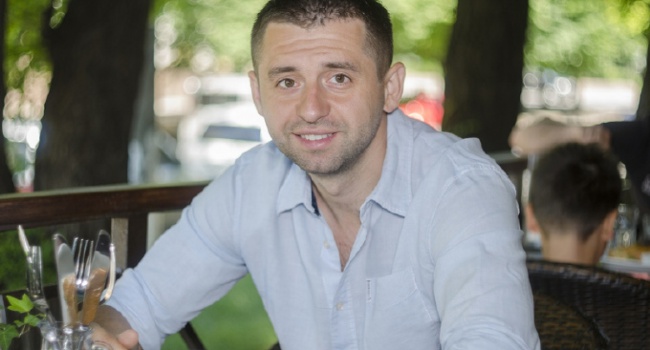 Давать оценки отставке Саакашвили слишком рано, - блогер Давать оценки отставке Саакашвили слишком рано, - блогер