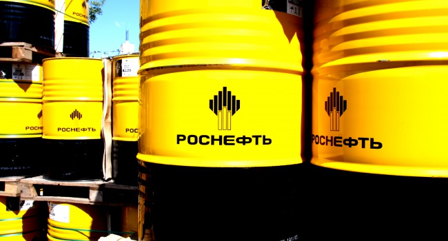 Російський анекдот: «Роснафта» позичає грошей щоб розрахуватись з поточними боргами – блогер Російський анекдот: «Роснафта» позичає грошей щоб розрахуватись з поточними боргами – блогер