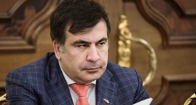 Саакашвили набросился на журналиста, назвав его «проплаченной с.чкой», - видео Саакашвили набросился на журналиста, назвав его «проплаченной с.чкой», - видео