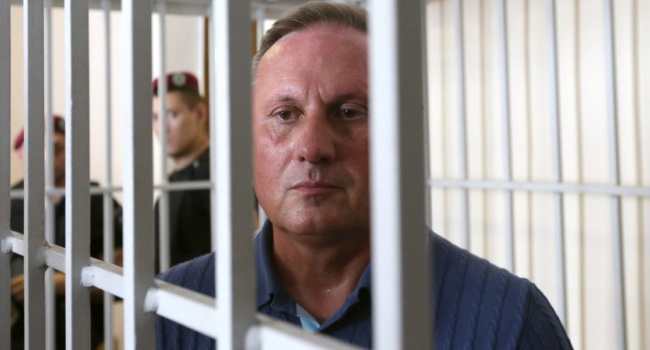 На свободе Ефремов не жилец, а в тюрьме из него сделают «девочку» - Ландик На свободе Ефремов не жилец, а в тюрьме из него сделают «девочку» - Ландик