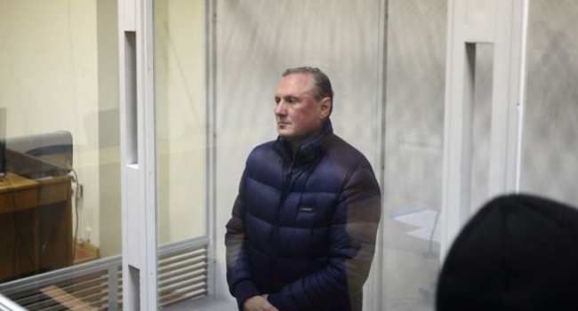 Адвокаты Ефремова тянут время