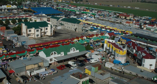 Знаменитый одесский рынок «7 километр» под арестом