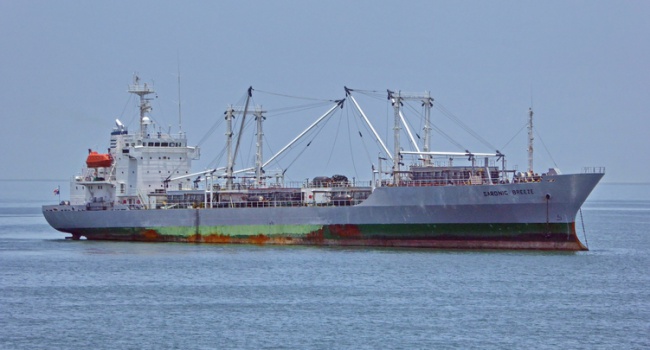 Украинские моряки, захваченные пиратами в Бенине, освобождены Украинские моряки, захваченные пиратами в Бенине, освобождены