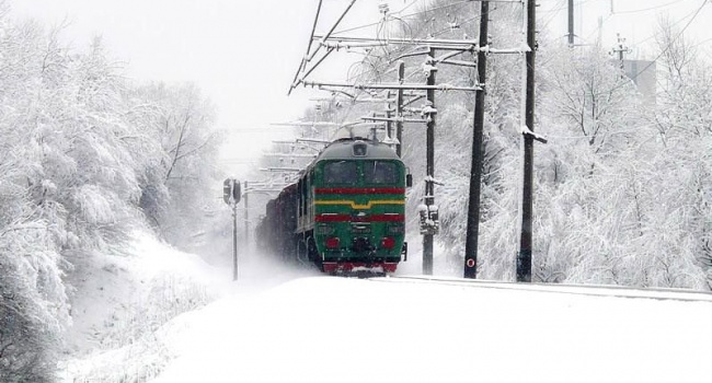 Никакая непогода не помешает украинским поездам прибывать по расписанию