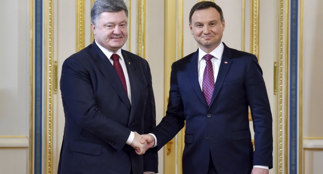 У росіян істерика із-за нової спільної оборонної угоди України та Польщі У росіян істерика із-за нової спільної оборонної угоди України та Польщі