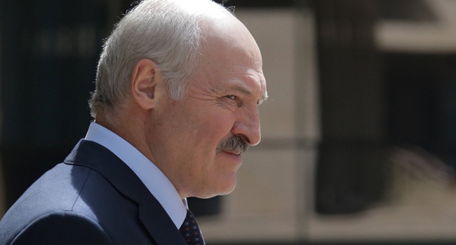 Политолог: Лукашенко пустит Путина в Беларусь и в Украину, лишь бы остаться наместником
