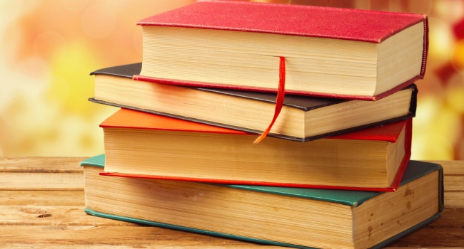Ввоз российских книг в Украину - строго до 10 единиц Ввоз российских книг в Украину - строго до 10 единиц