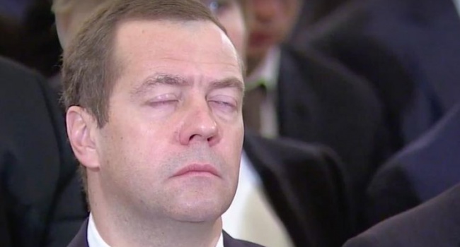 Як Медведєв ледве не "полетів на Сатурн" (ВІДЕО) Як Медведєв ледве не "полетів на Сатурн" (ВІДЕО)