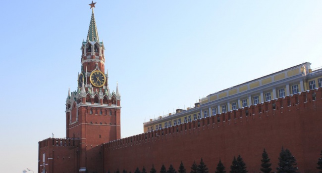 Блогер: В России нет никакого всенародно избранного президента – есть узурпатор власти Блогер: В России нет никакого всенародно избранного президента – есть узурпатор власти