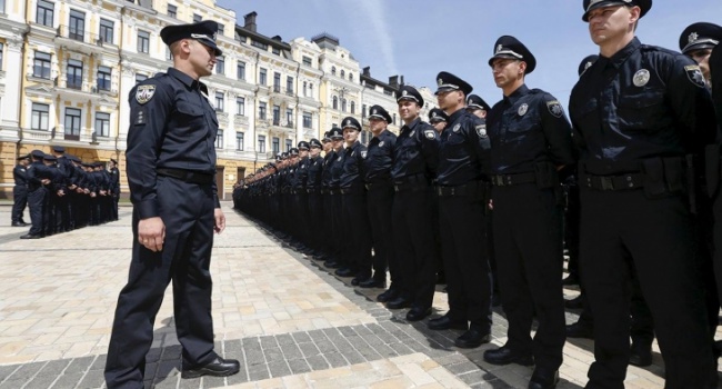 Эксперты назвали проблемный момент в назначении главы Нацполиции Украины Эксперты назвали проблемный момент в назначении главы Нацполиции Украины