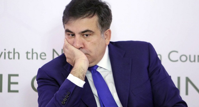Блогер: Почему всех удивил истерический срыв Саакашвили? Скажите спасибо, что в челюсть не двинул Блогер: Почему всех удивил истерический срыв Саакашвили? Скажите спасибо, что в челюсть не двинул