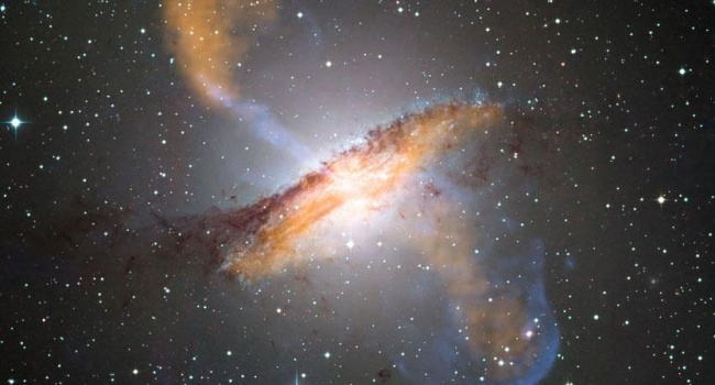 Ученые обнаружили сверхмассивные черные дыры- «монстры» в окрестности Млечного Пути