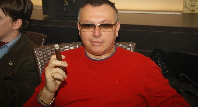 «Жаба — великая сила»: судья-миллионер обвинил журналистов в зависти «Жаба — великая сила»: судья-миллионер обвинил журналистов в зависти
