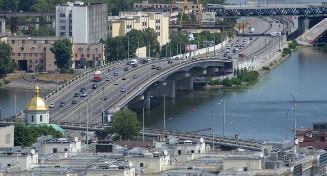 В Києві почали перевірку мостів В Києві почали перевірку мостів