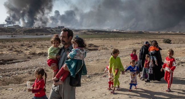 В иракском Мосуле погибли сто человек в результате ударов американской авиации