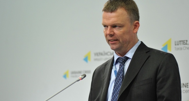 Хуг розповів про порушення в зоні АТО 