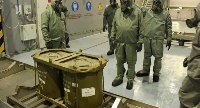 Експерт: на авіаційній базі Асада, по якій США завдали удару, була російська хімічна зброя (фото)