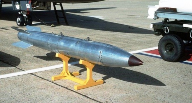 США почали серію випробувань ядерної бомби В61 