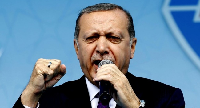 Конституційній реформі бути: відомі попередні результати референдуму в Туреччині