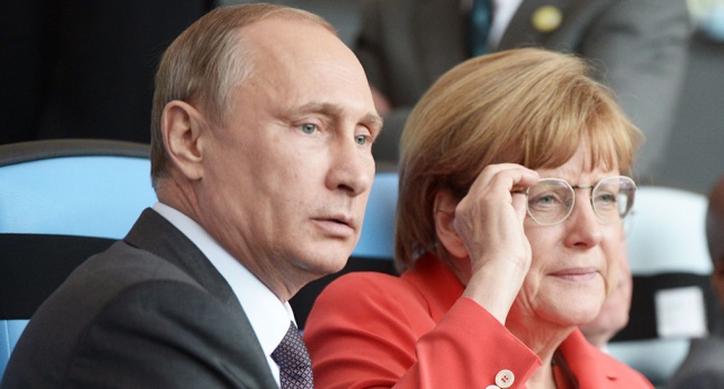 Блогер: в компромате Меркель – закулисные переговоры Шредера и Путина