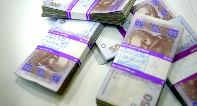 Банкир рассказал, как украинцам научиться «оберегать» свои деньги